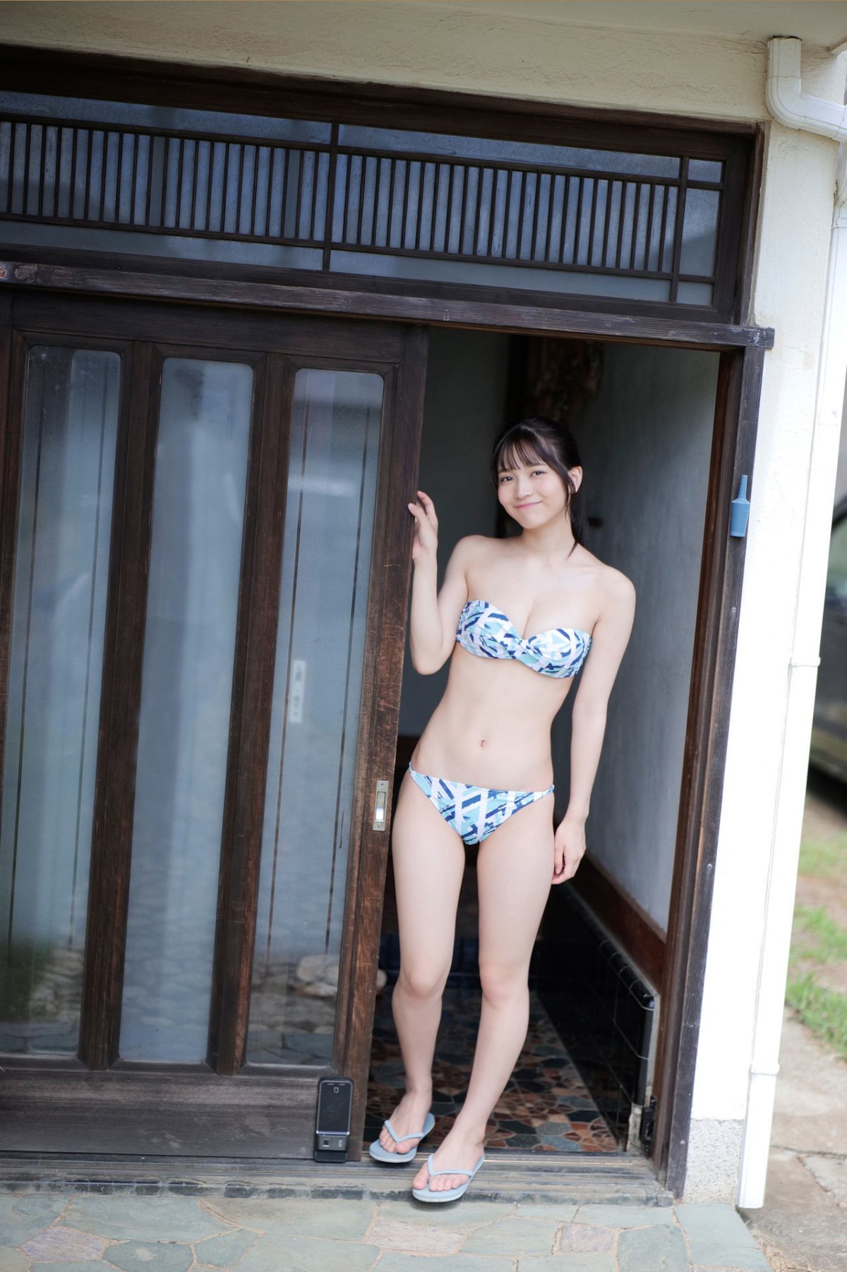 FRIDAY Digital Photobook 2023 01 27 Nanako Kurosaki 黒嵜菜々子 Nihon Ichi Buzz Tteru Bikini Vol 1 0017 6528505787.jpg