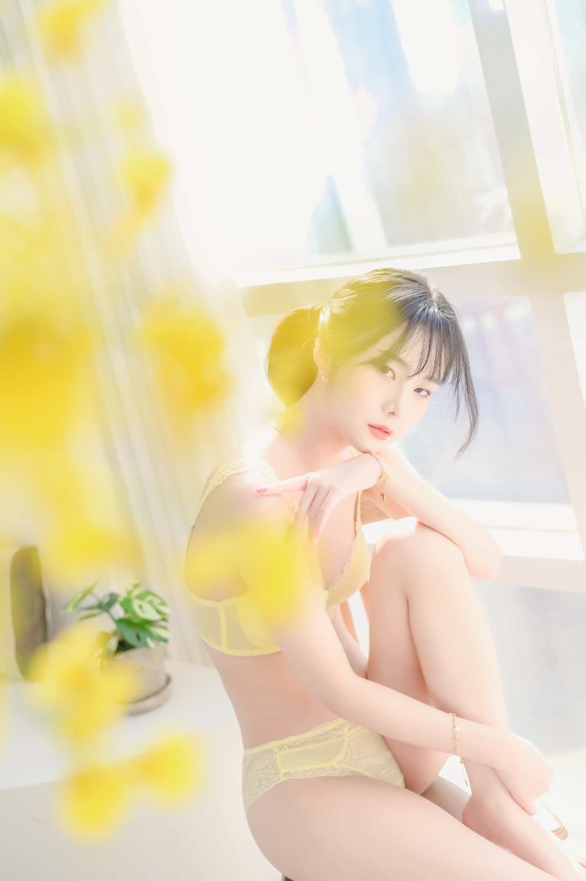 Patreon Yuna 유나 Flowers 0009 3832371398.jpg