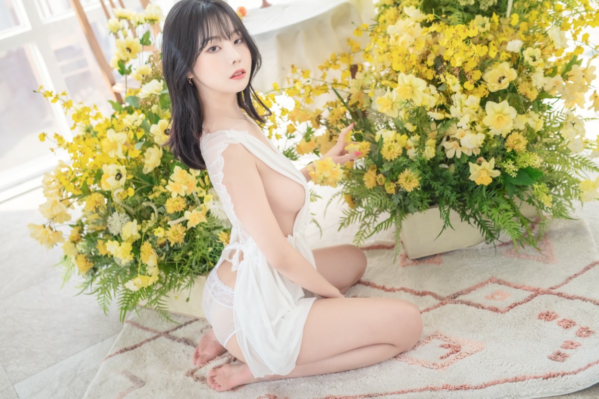 Patreon Yuna 유나 Flowers 0025 8376863110.jpg