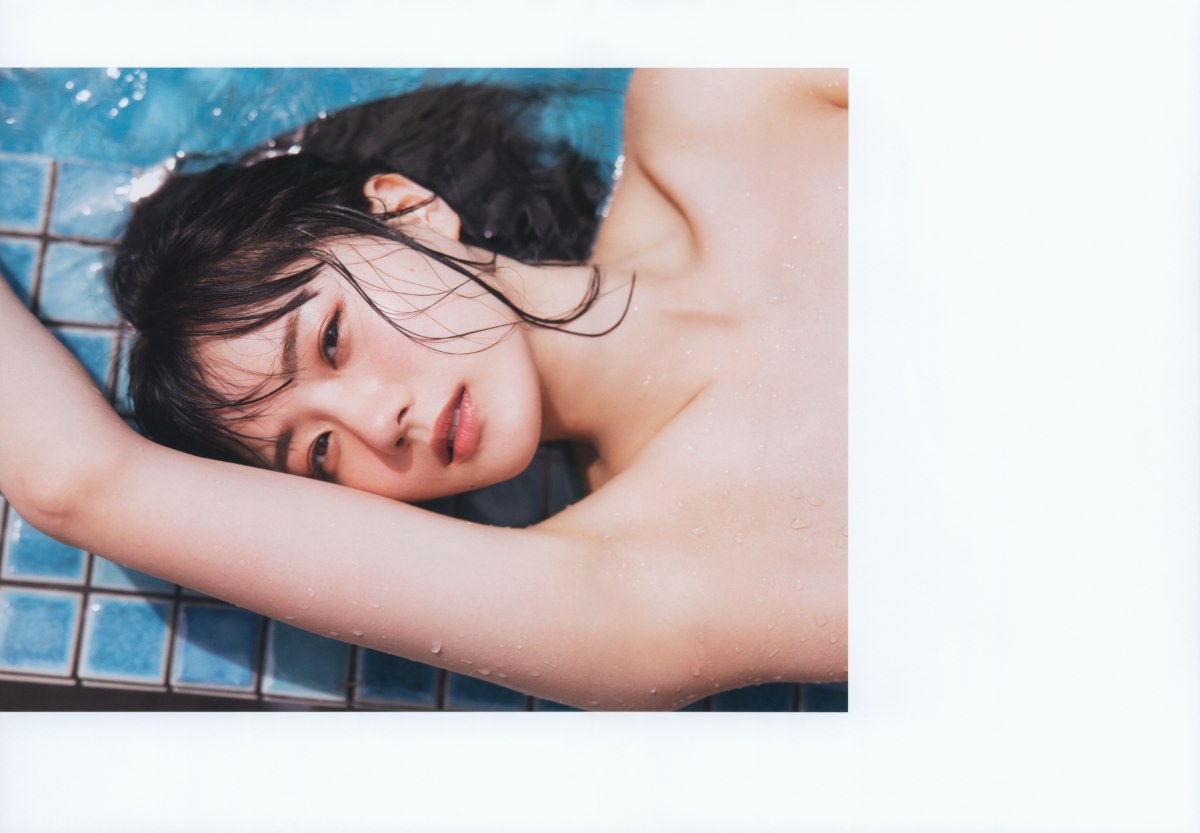 Photobook 2021 09 22 Takino Yumiko 瀧野由美子 1st Photobook I Dont Know You Yet Bonus 0073 1383580031.jpg