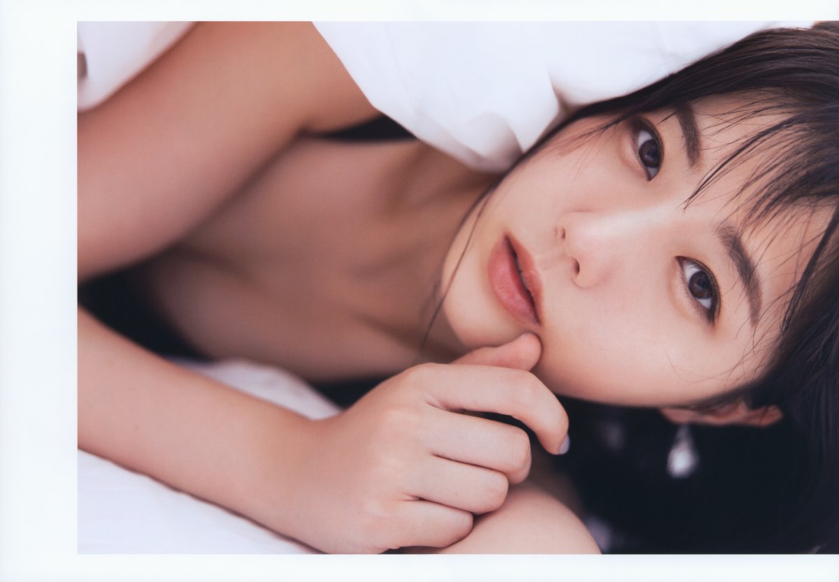 Photobook 2021 09 22 Takino Yumiko 瀧野由美子 1st Photobook I Dont Know You Yet Bonus 0098 2472586058.jpg