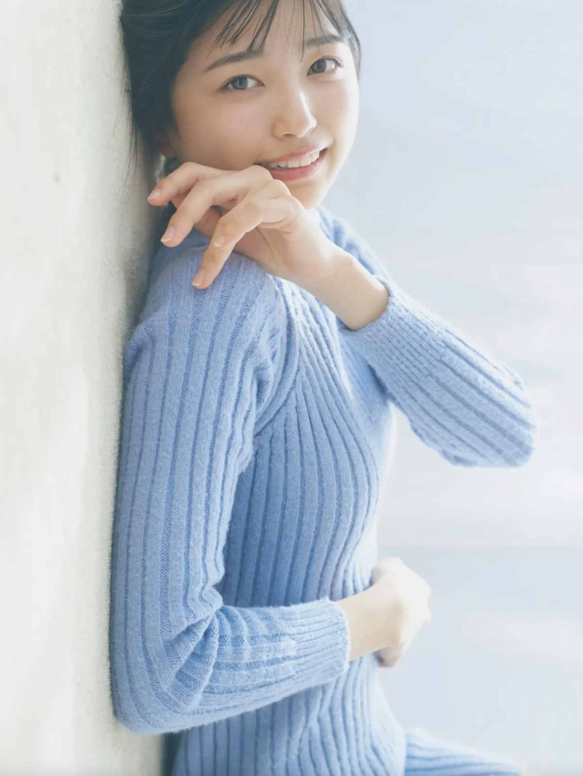 FRIDAYデジタル写真集 2023 04 27 Nogizaka46 Mao Ioki 五百城茉央 Innocent Blue Exclusive Shot Of 17 year old Sparkle 0004 6763731040.jpg