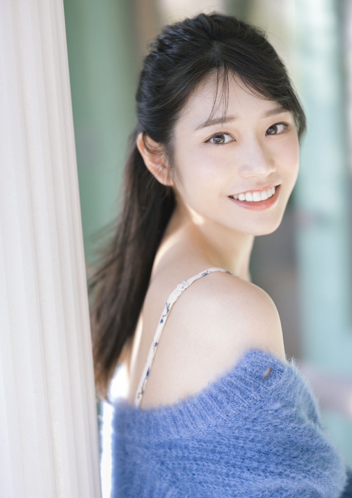 Photobook 2023 05 12 Saika Kawakita 河北彩花 So in Love 0004 3865719470.jpg