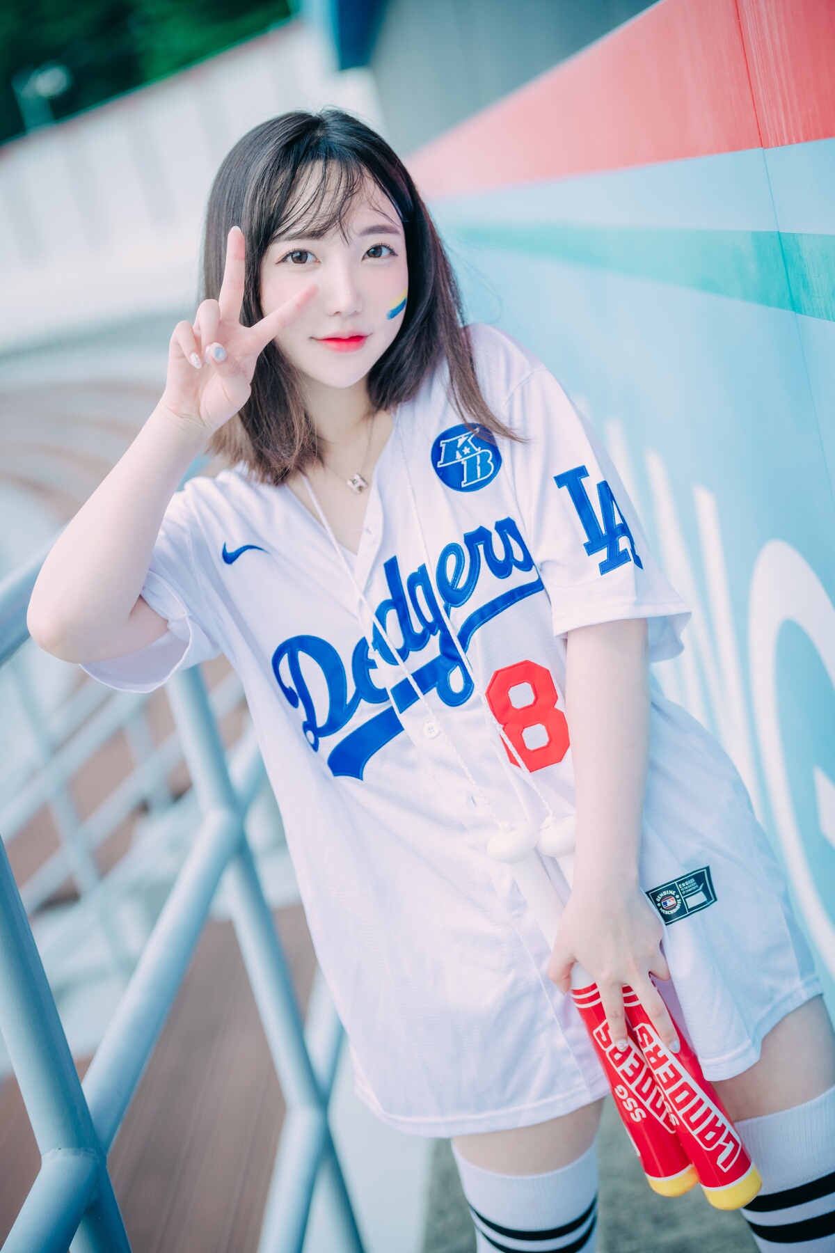 DJAWA Son Ye Eun 손예은 Cheer Up In The Summer B 0004 7273267156.jpg