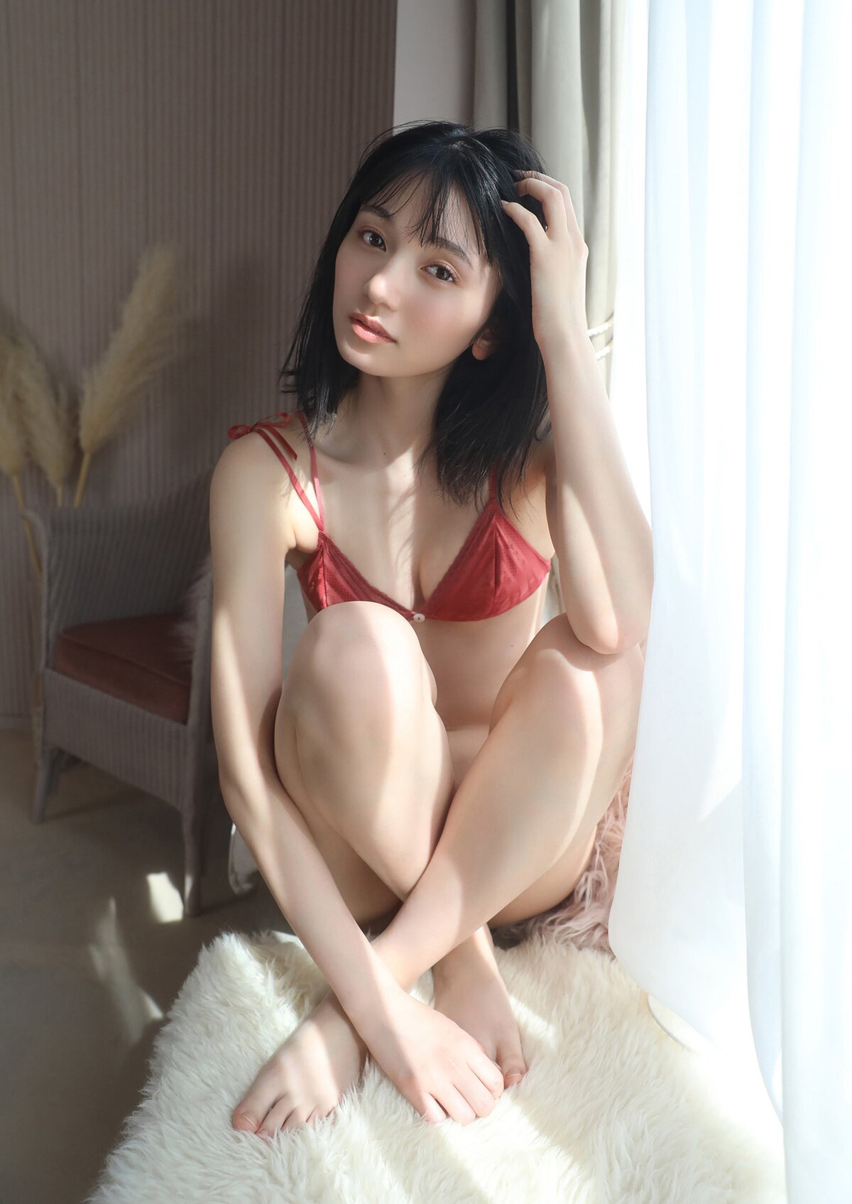 Photobook 2023 05 22 Fuka Kumazawa 熊澤風花 Kaze Kaoru Spisan Gravure Photo Book 0026 9860329790.jpg