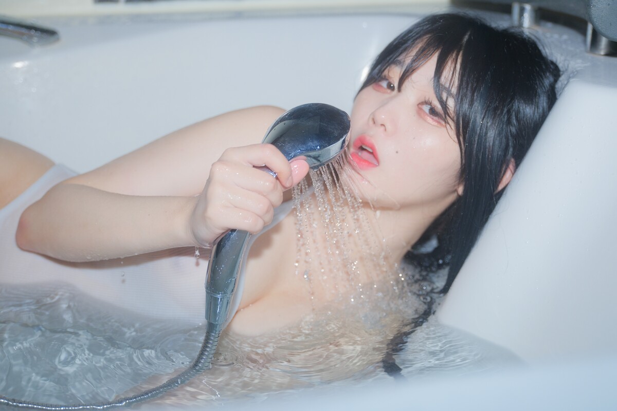 YO U Zia 지아 Shower A 0033 7021352685.jpg