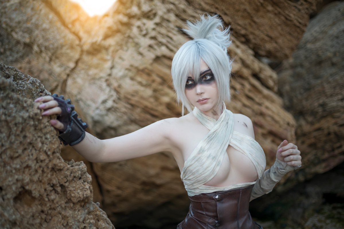 Coser@Sayathefox Riven LOL 0003 5618967612.jpg