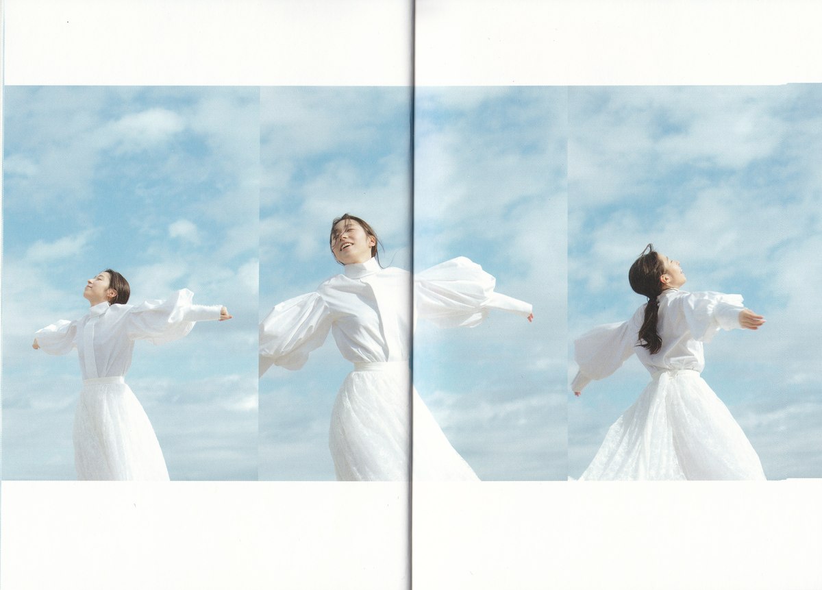 Photobook 2020 03 06 Yuzuki Oguro 大黒柚姫 Team Shachi Artbook Collection Vol 2 Reborn 0011 2430783848.jpg