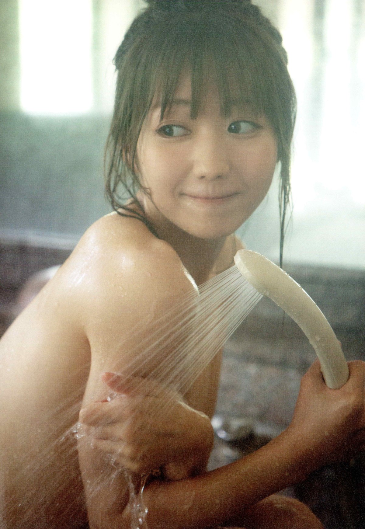 Photobook 2021 03 15 Emiri Otani 大谷映美里 1st Photobook The Person I Like A 0052 6809329552.jpg