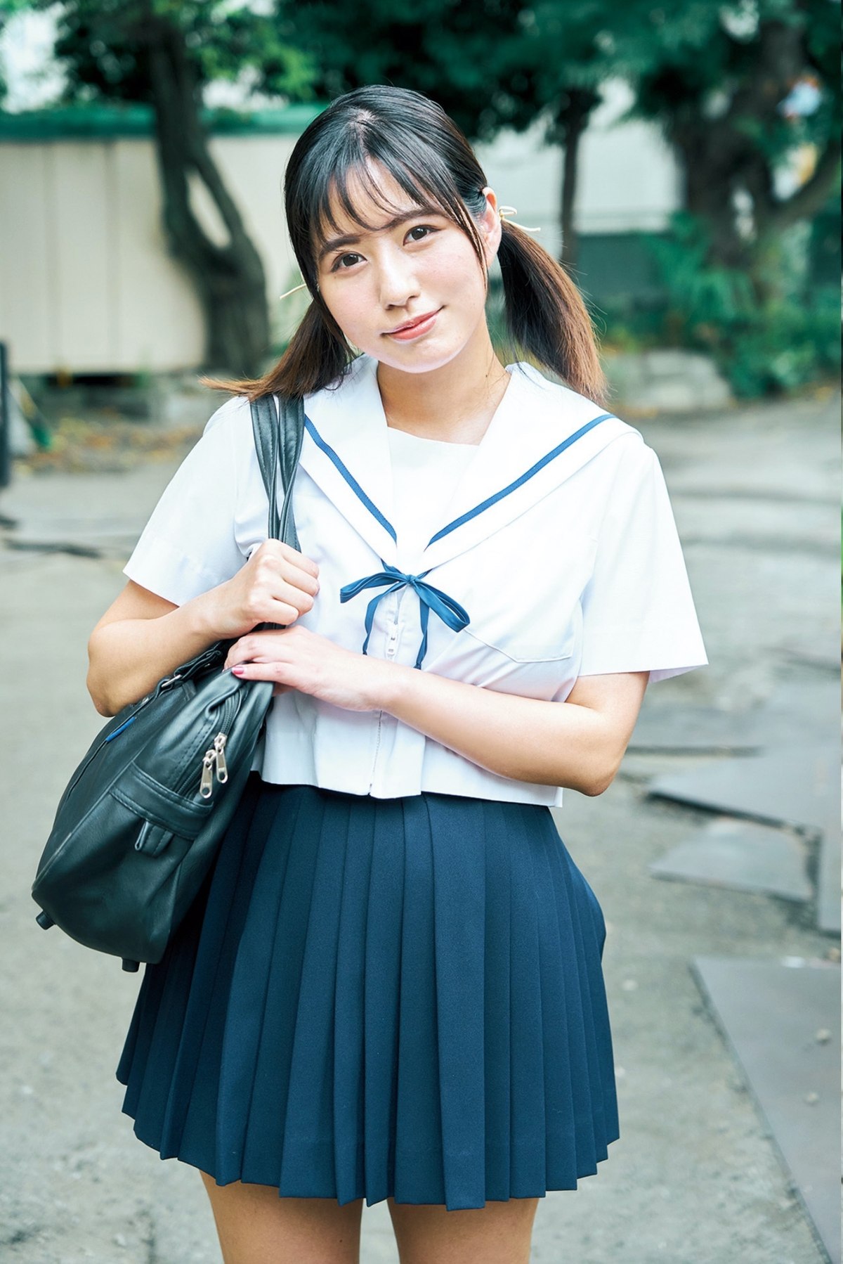 Photobook 2021 06 30 Vanessa Pan ヴァネッサパン False Honor Student Sister Sailor Special 0001 2760106070.jpg