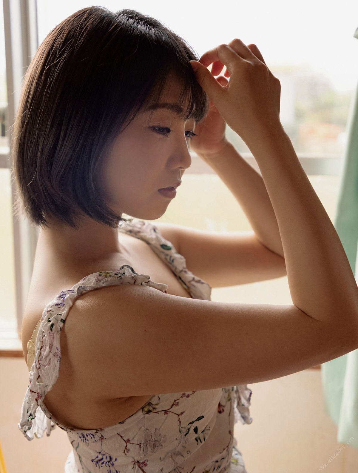 Photobook 2021 07 30 Makoto Toda 戸田真琴 Debut 5th Anniversary 0007 9327067296.jpg