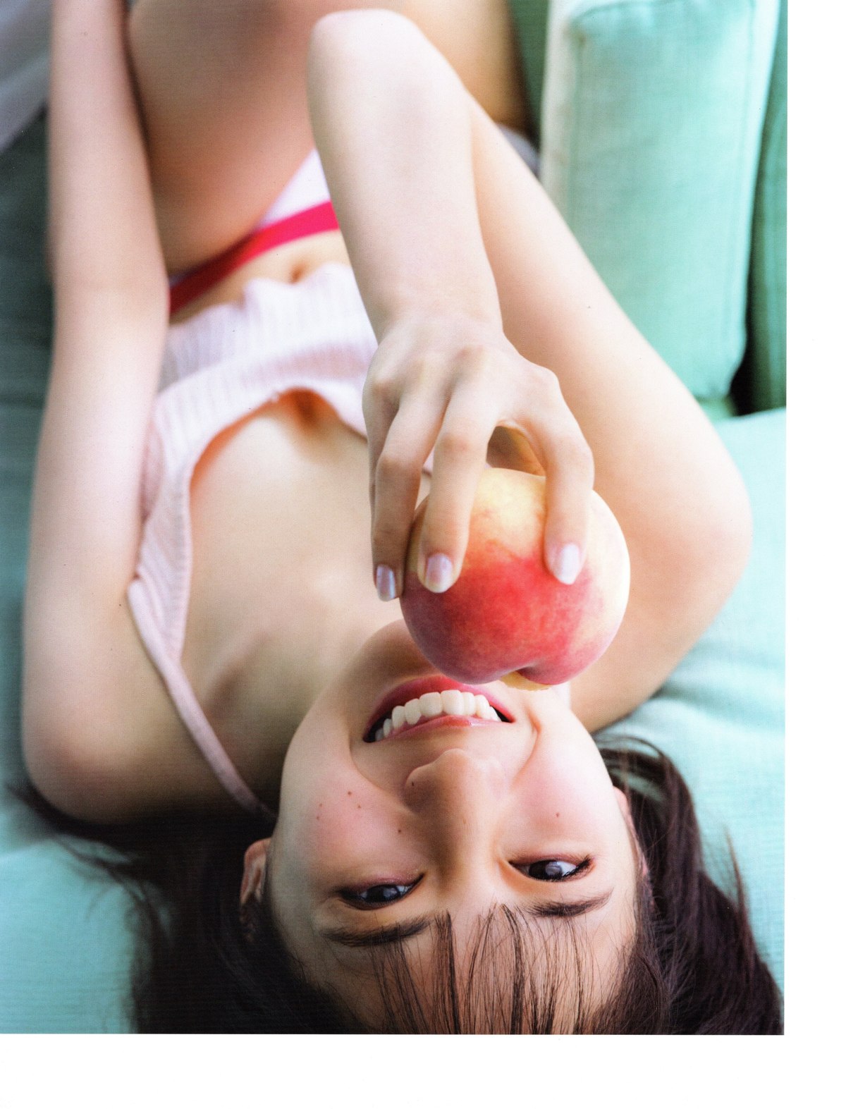 Photobook 2021 06 29 Nao Kosaka 小坂菜緒 1st Photobook Who Are You A 0007 8314404137.jpg