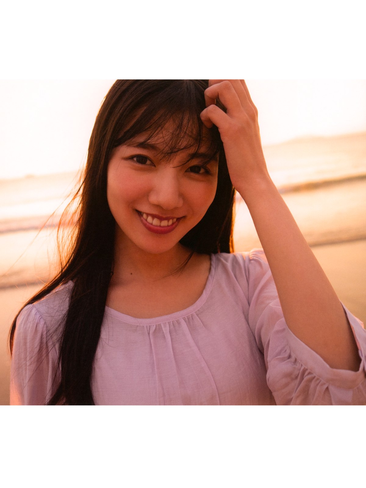 Photobook 2022 03 01 Hina Kawata 河田陽菜 1st Photobook Order Of Memories B 0088 4193538961.jpg