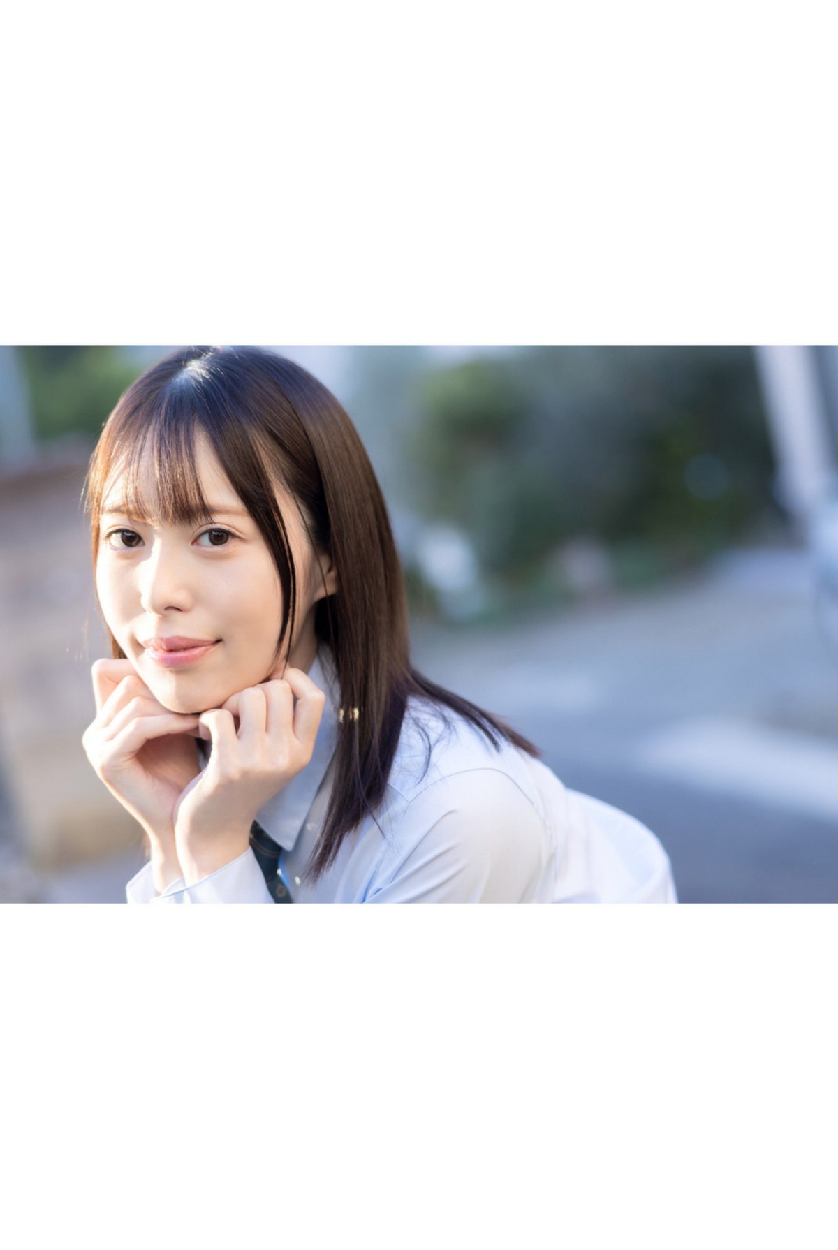 Photobook Kamikawa Sora 天馬ゆい 1st Under The Sky With You 0007 4730175384.jpg