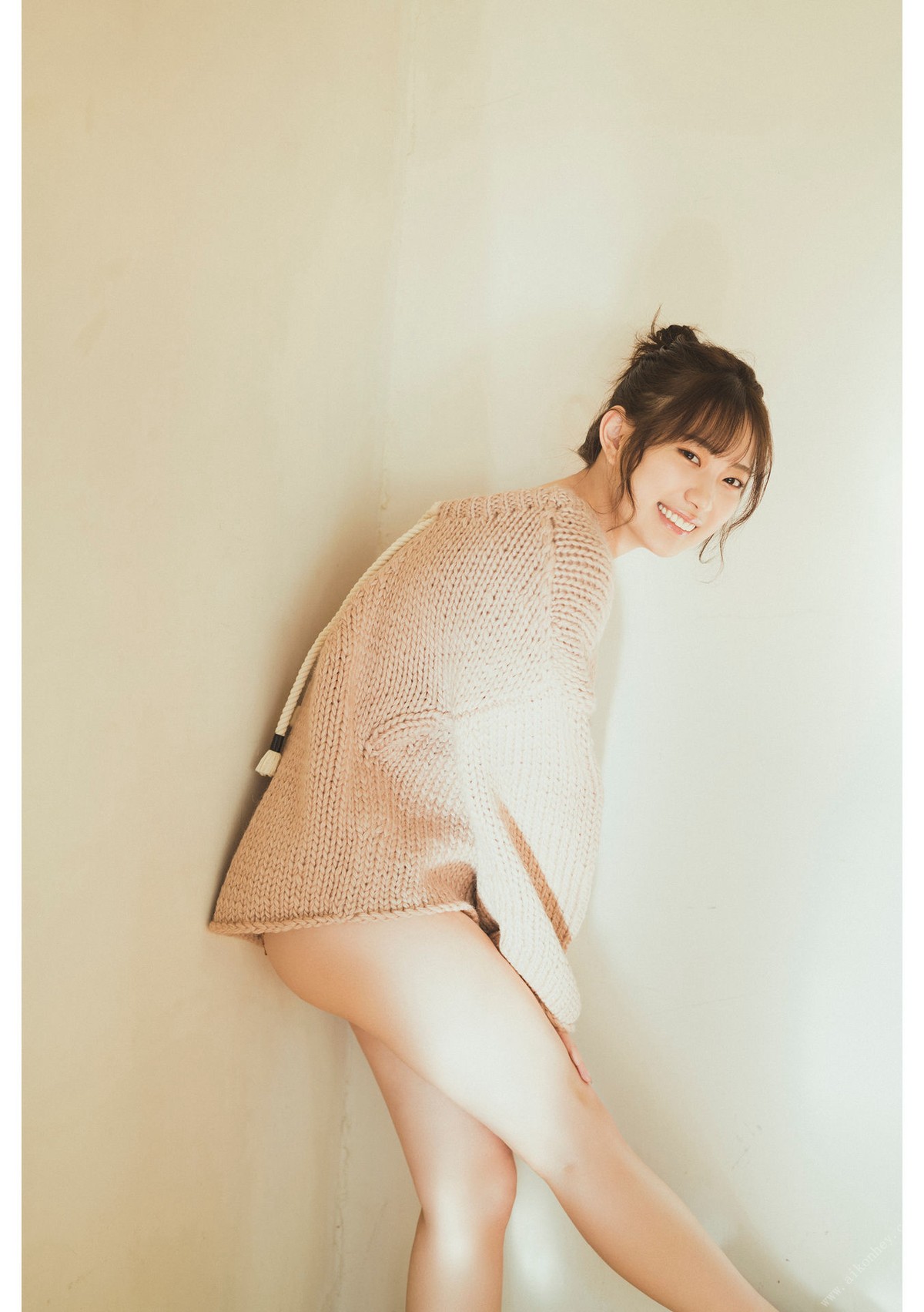 Photobook 2023 01 31 とられち Akari Mitani 美谷朱里 A 0064 7501652515.jpg