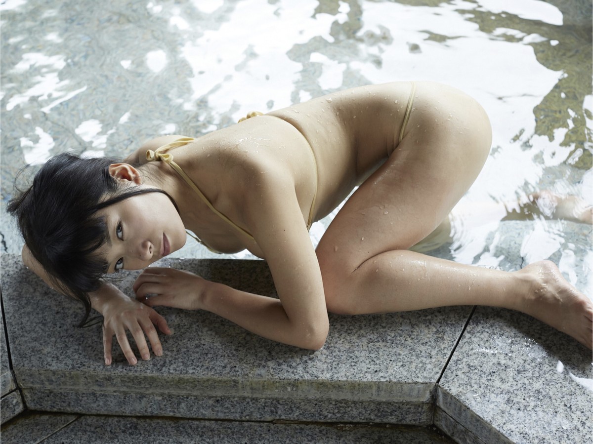 Photobook Evolved Gravure Megumi Haruno 春野恵 Enjoying Beauty 0087 0196560969.jpg