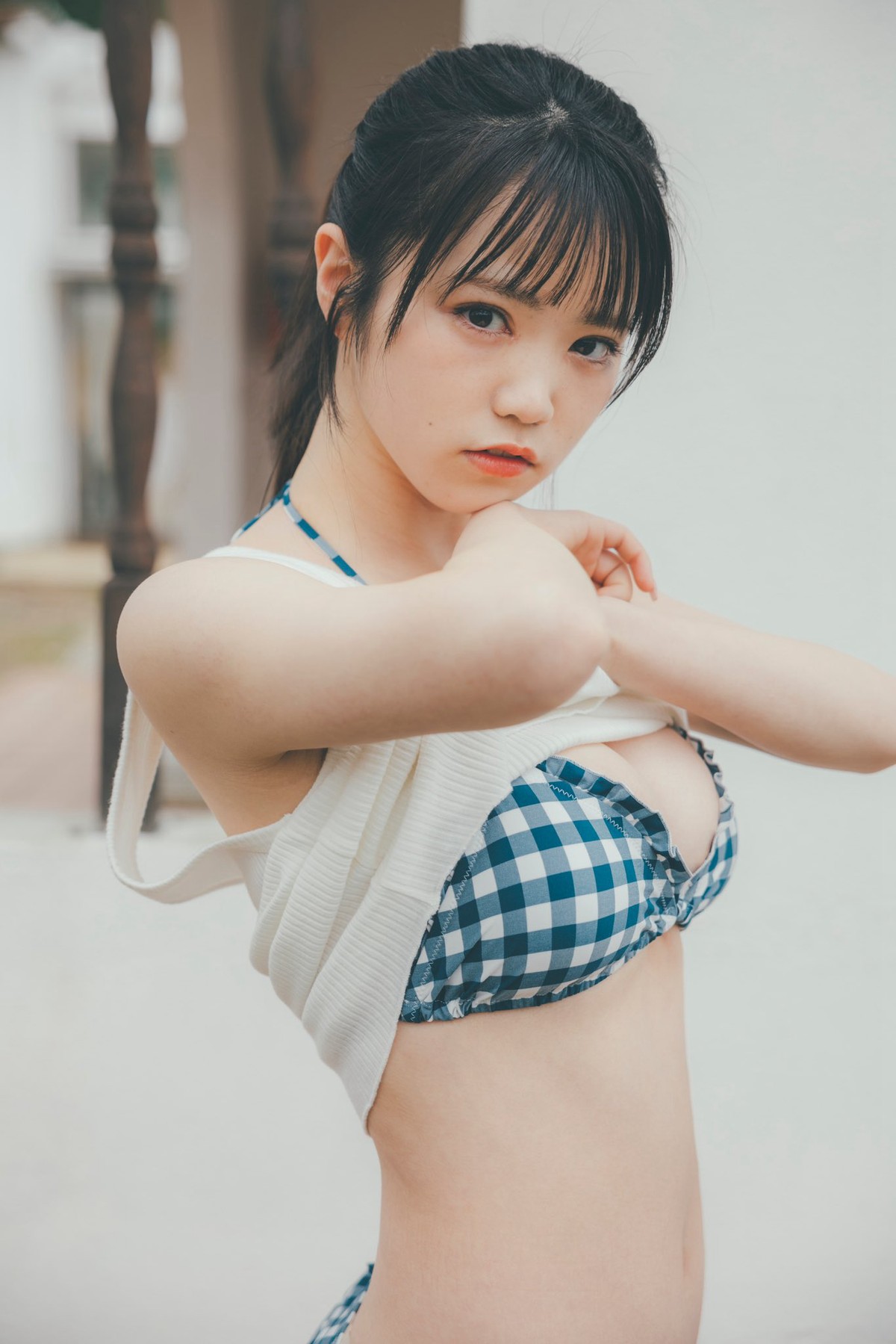 Weekly Playboy 2023 10 02 No 040 Momoha Takatsuru 高鶴桃羽 x Honoka Takeuchi たけうちほのか x Kohana Kusunoki 楠こはな 0046 0184853790.jpg