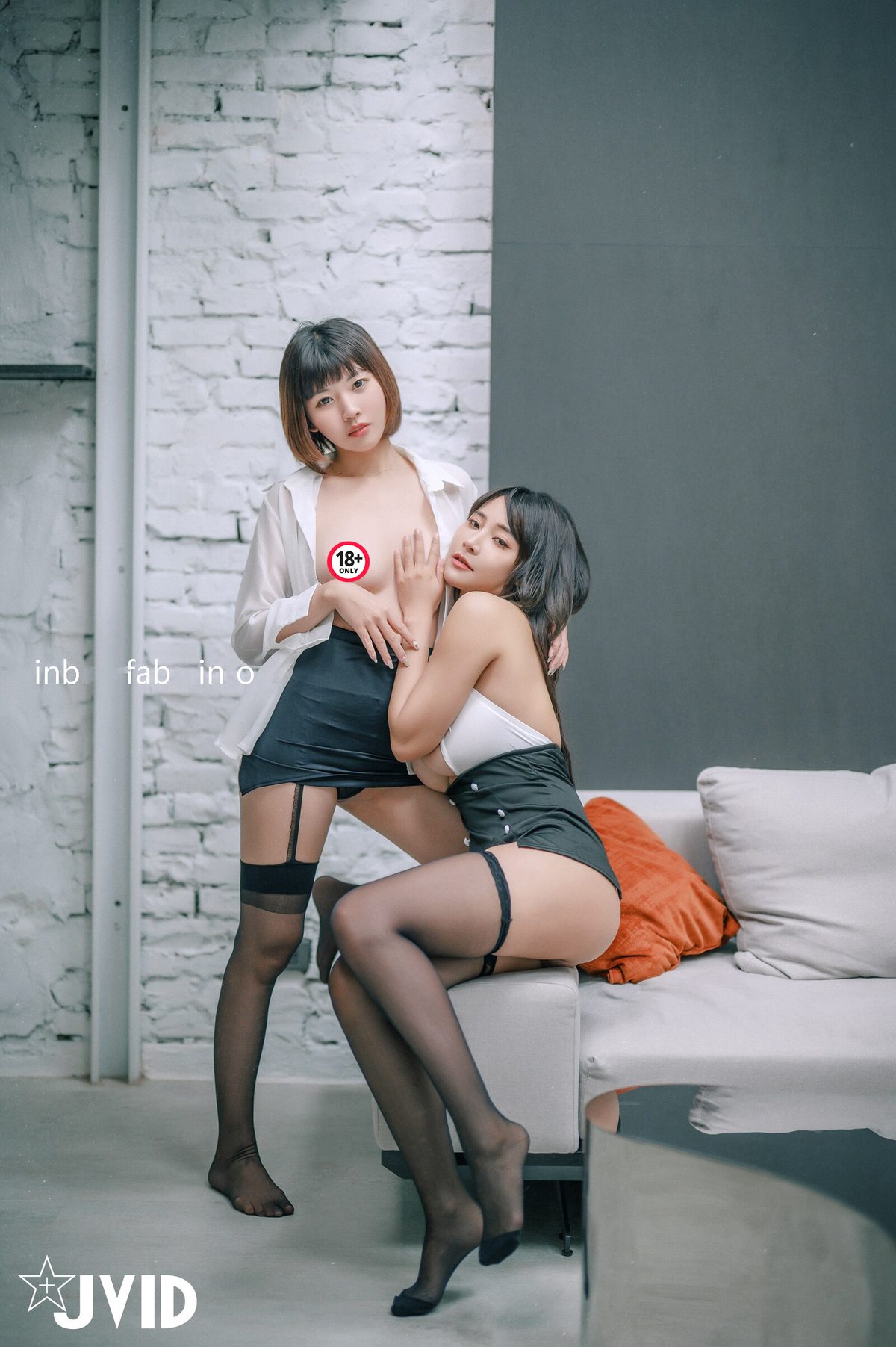 JVID LeLe x Guo Bao Bao 果寶寶 The Female President And The Little Secretary A 0004 2363299684.jpg