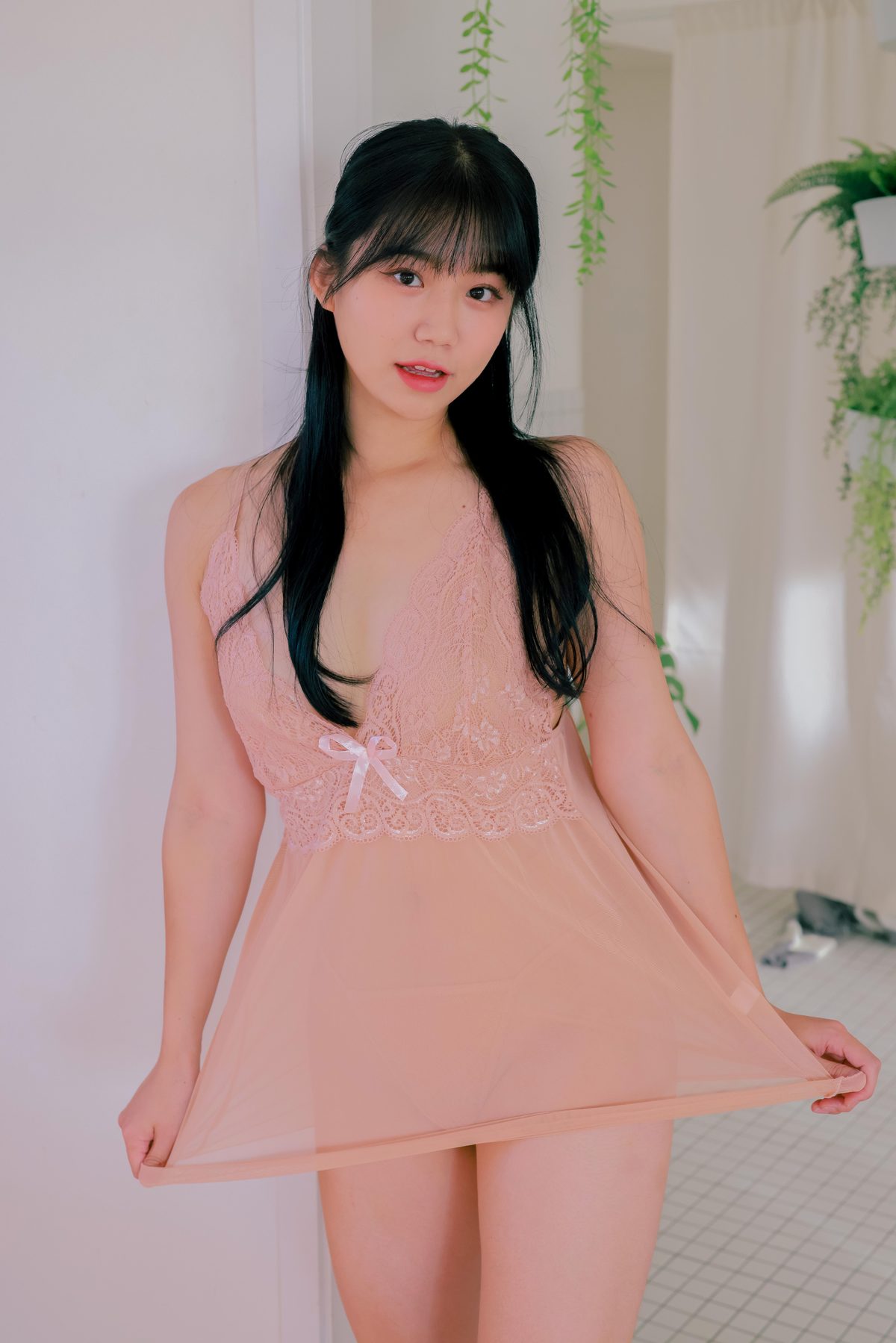 SWEETHB Vol 22 Seethrough YUI 0023 8244790884.jpg