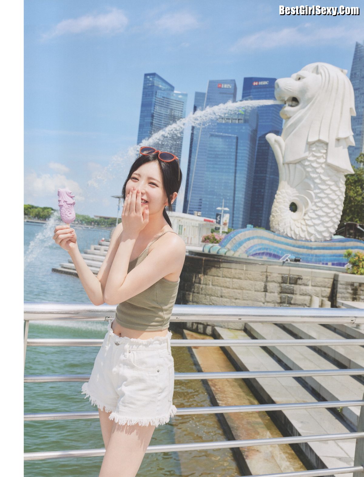 Graduation Commemorative Photobook Seira Hayakawa 早川聖来 See You Someday A 0016 8554669259.jpg