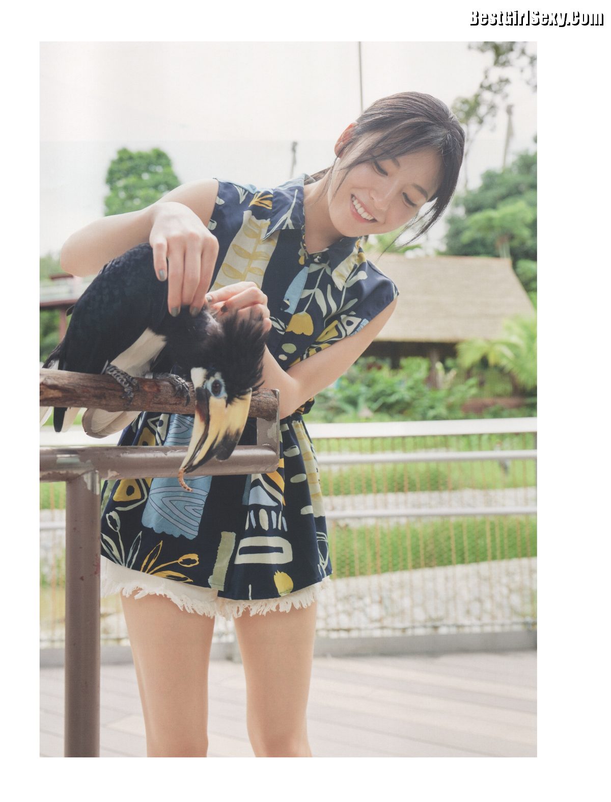 Graduation Commemorative Photobook Seira Hayakawa 早川聖来 See You Someday A 0031 3100481369.jpg