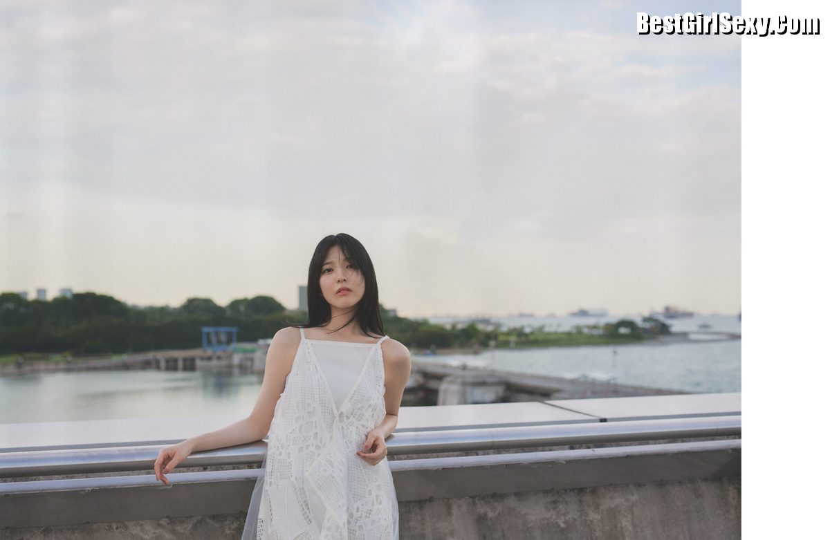 Graduation Commemorative Photobook Seira Hayakawa 早川聖来 See You Someday A 0037 7680499266.jpg