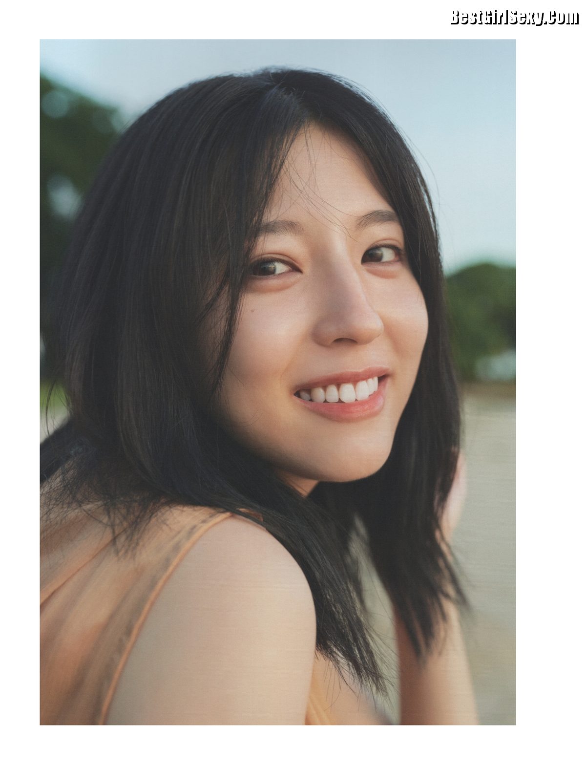 Graduation Commemorative Photobook Seira Hayakawa 早川聖来 See You Someday B 0052 3080699996.jpg