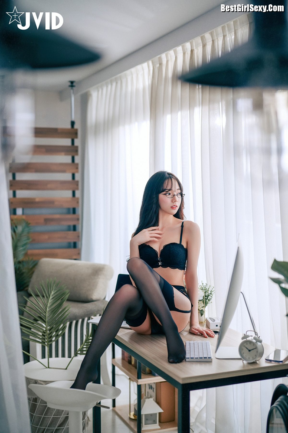 JVID Jiu Jiu 啾啾 Lustful Little Secretary B 0038 6586056285.jpg