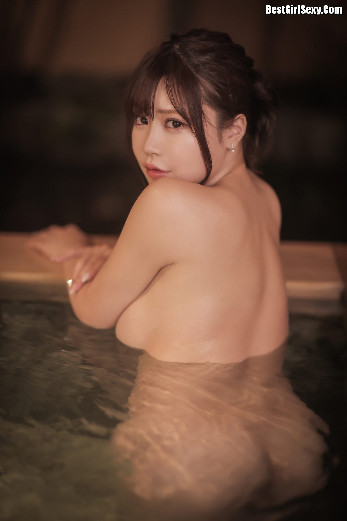 Mai Shirota Mai Shirota 白田まい Private Hot Spring And Close Contact B 0023 6030884524.jpg