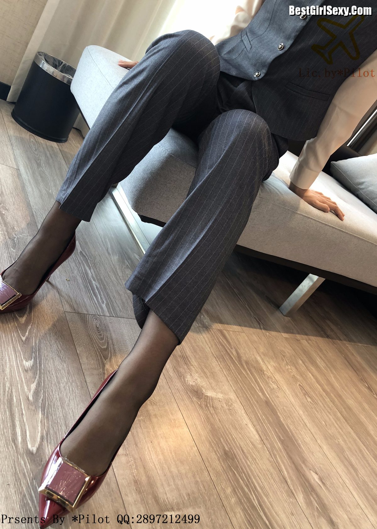 Pilot NO 009 Xiao Le 小乐 Black Silk Pants 0001 2907409846.jpg