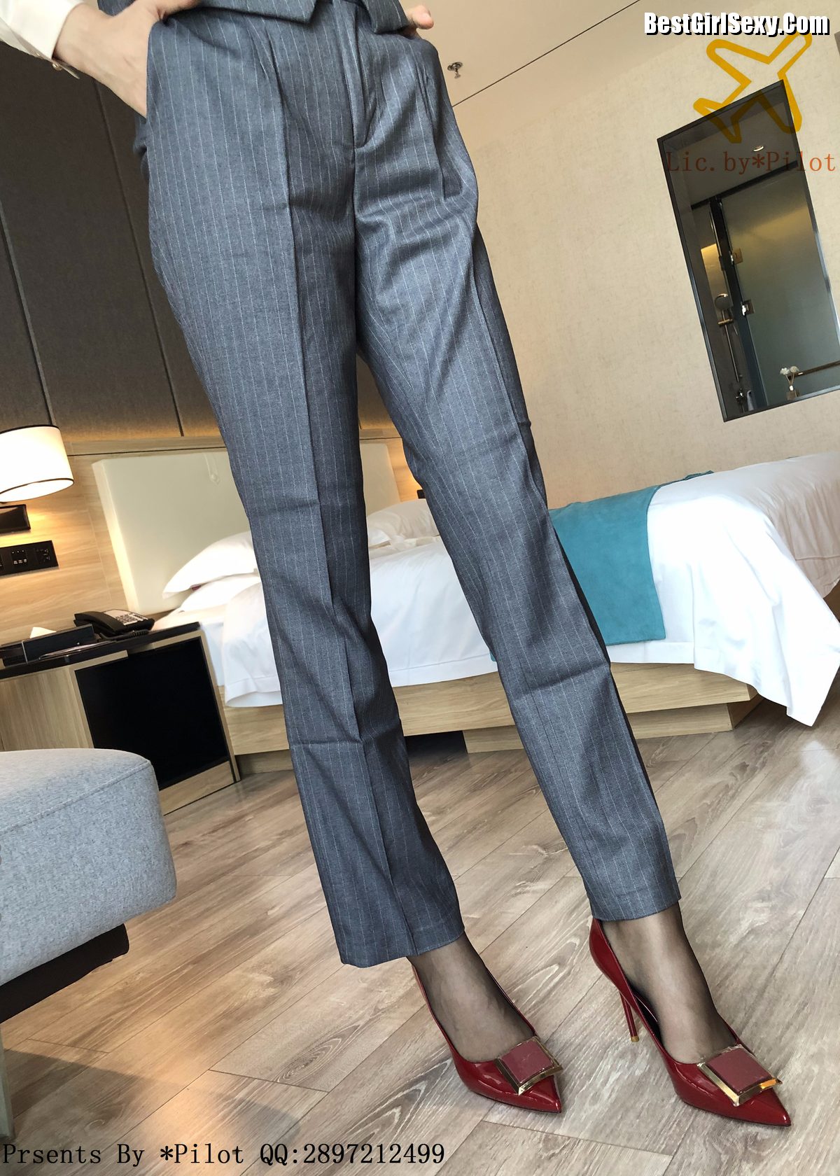 Pilot NO 009 Xiao Le 小乐 Black Silk Pants 0010 8911873006.jpg