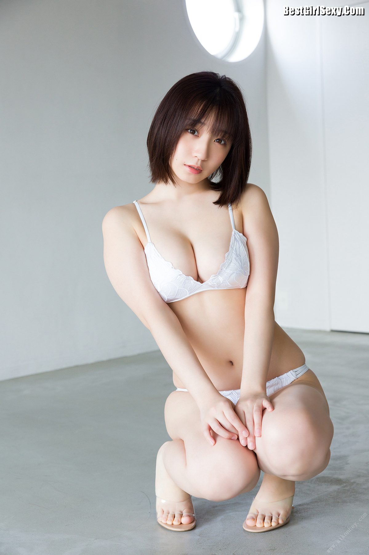 Weekly Chan Digigra 2023 08 01 Moe Iori 伊織もえ BESTII 0016 0979768131.jpg