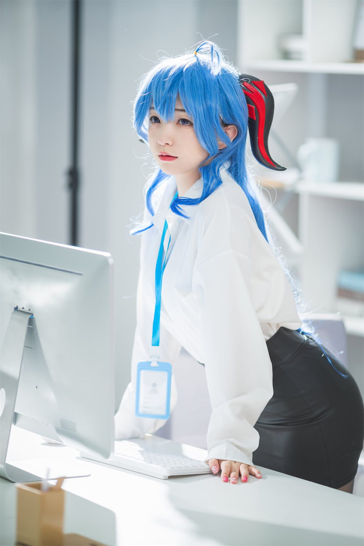 Coser@花铃 甘雨秘书OL 0019 1557296165.jpg