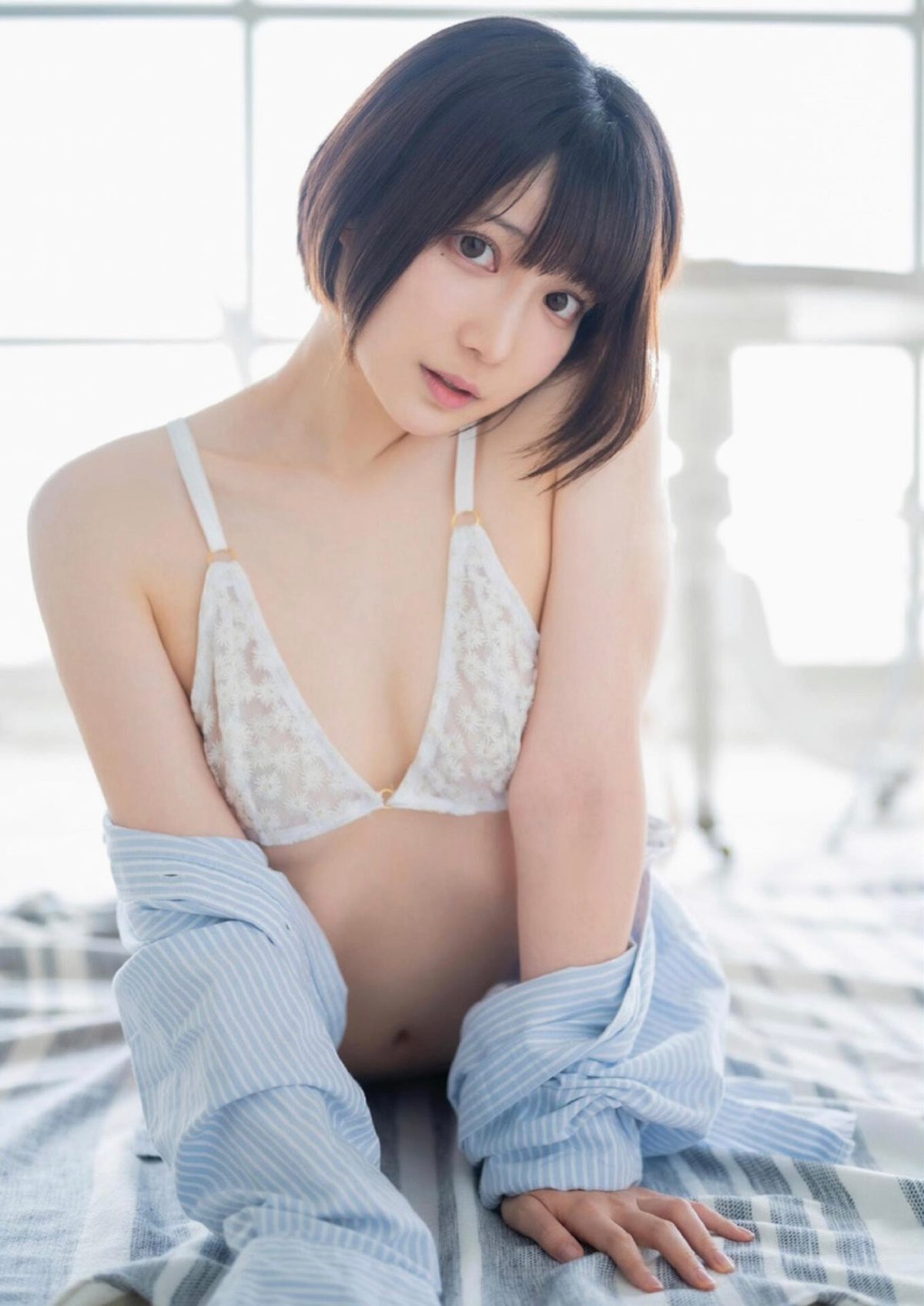 Amakawa Seika 天川星夏 1st e book Pure Part1 0045 9918185201.jpg