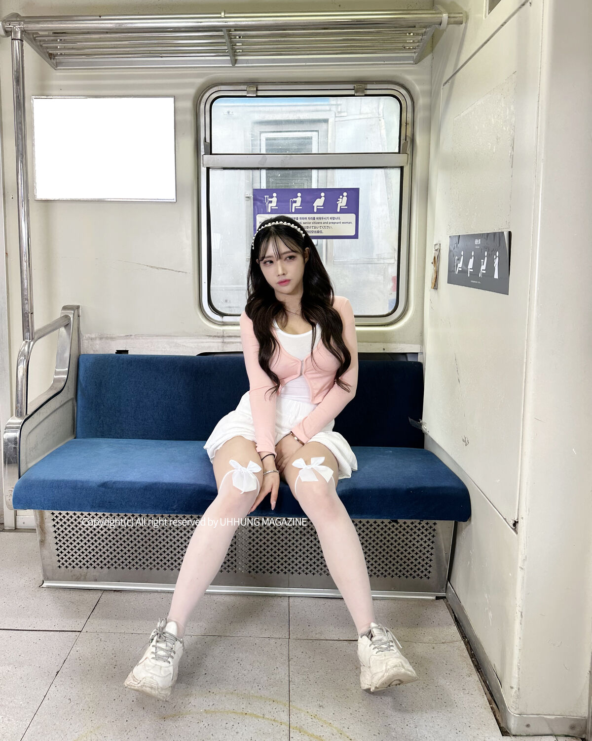 UHHUNG MAGAZINE Hani 하니 The Girlfriend On The Subway Part1 0011 7197389132.jpg