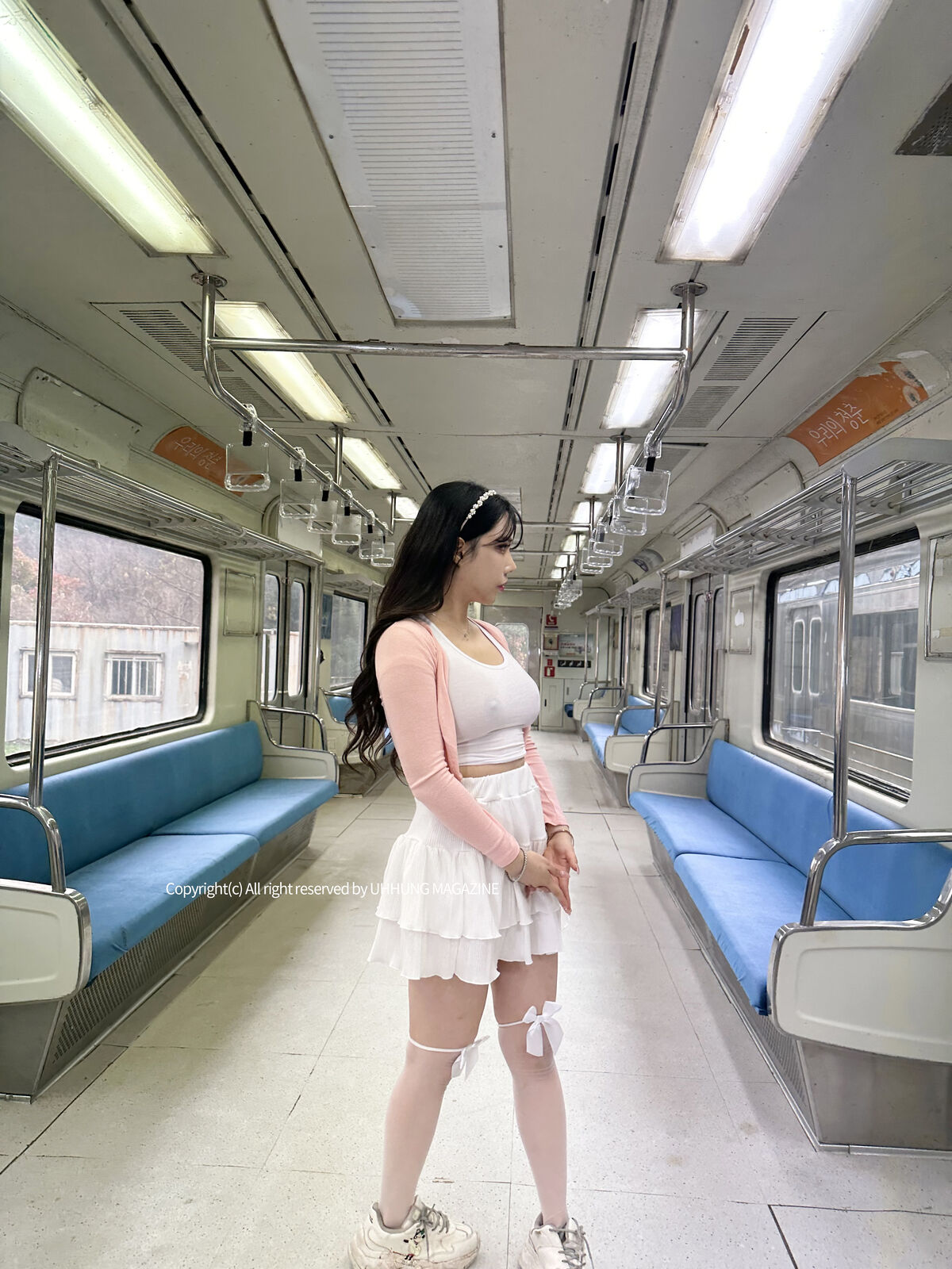 UHHUNG MAGAZINE Hani 하니 The Girlfriend On The Subway Part2 0006 7940028024.jpg