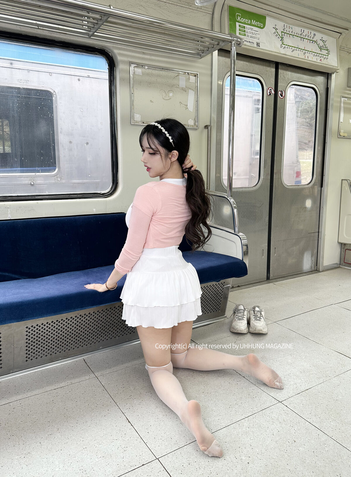 UHHUNG MAGAZINE Hani 하니 The Girlfriend On The Subway Part2 0018 1170652888.jpg