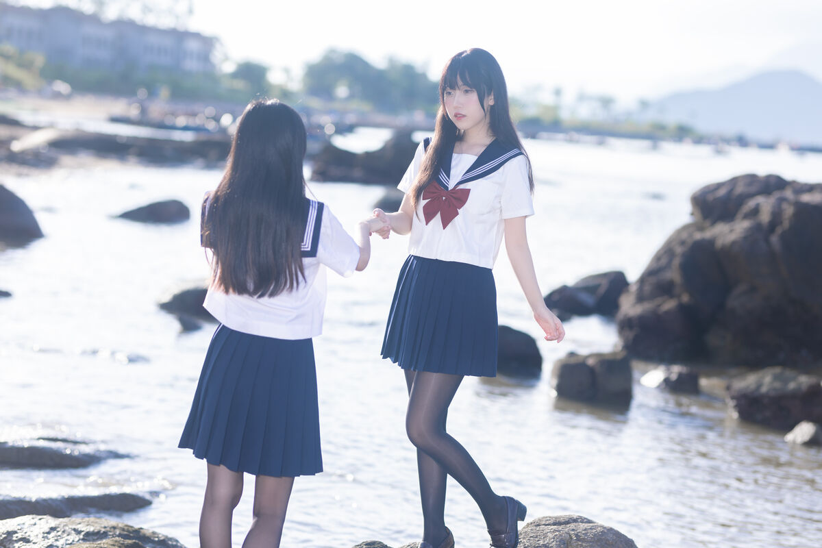 Coser@不呆猫 And 三無人型 水手服百合黑丝 0049 2221934005.jpg