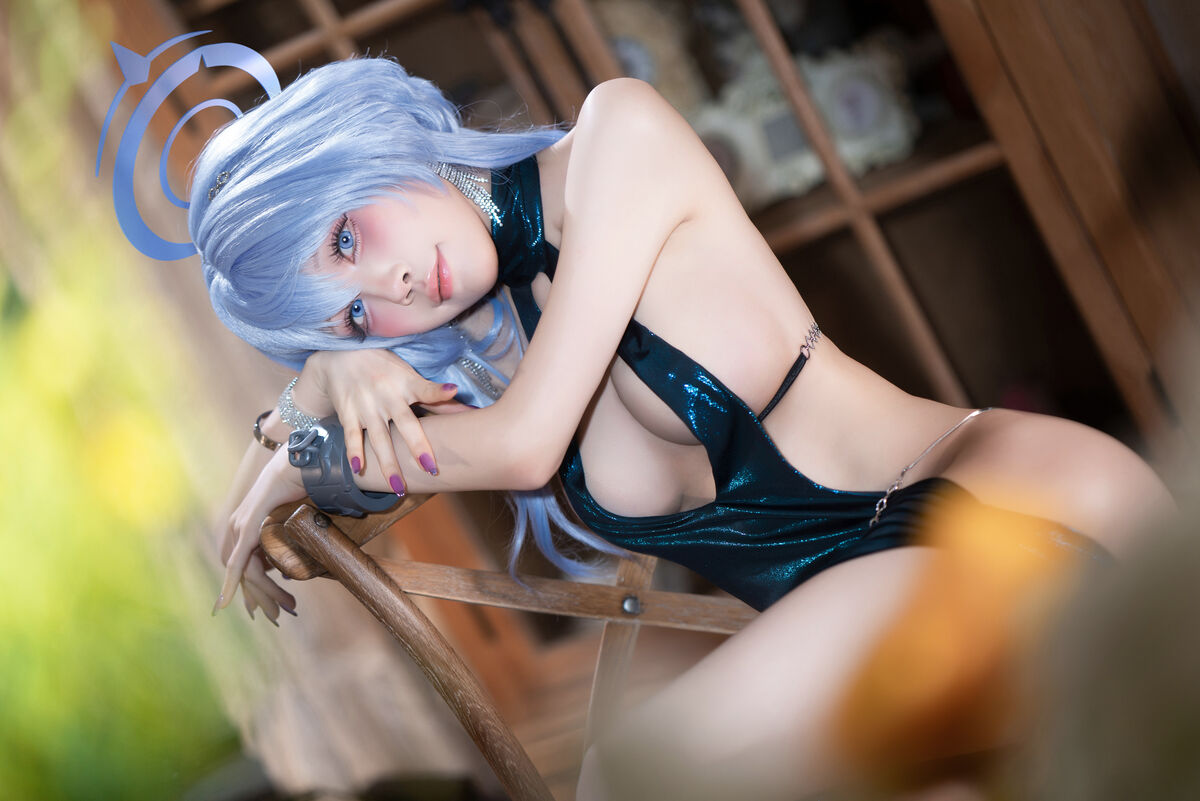 https://girlsweetie.com/wp-content/uploads/2024/06/Coser@水淼Aqua-碧蓝档案-天雨亚子礼服-Part1-0013-5716957049.jpg