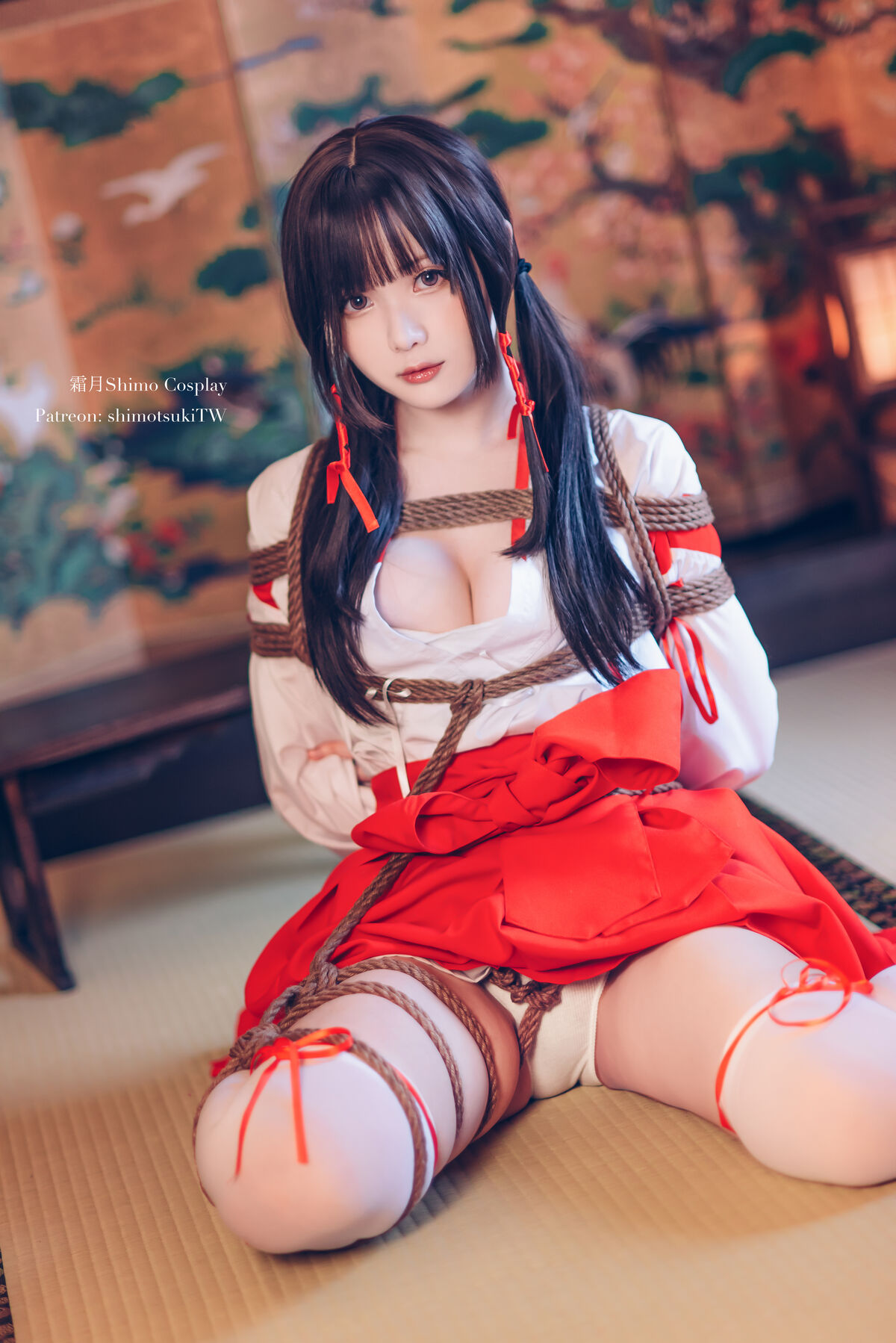 Coser@霜月shimo 巫女捆绑 0001 7118107801.jpg