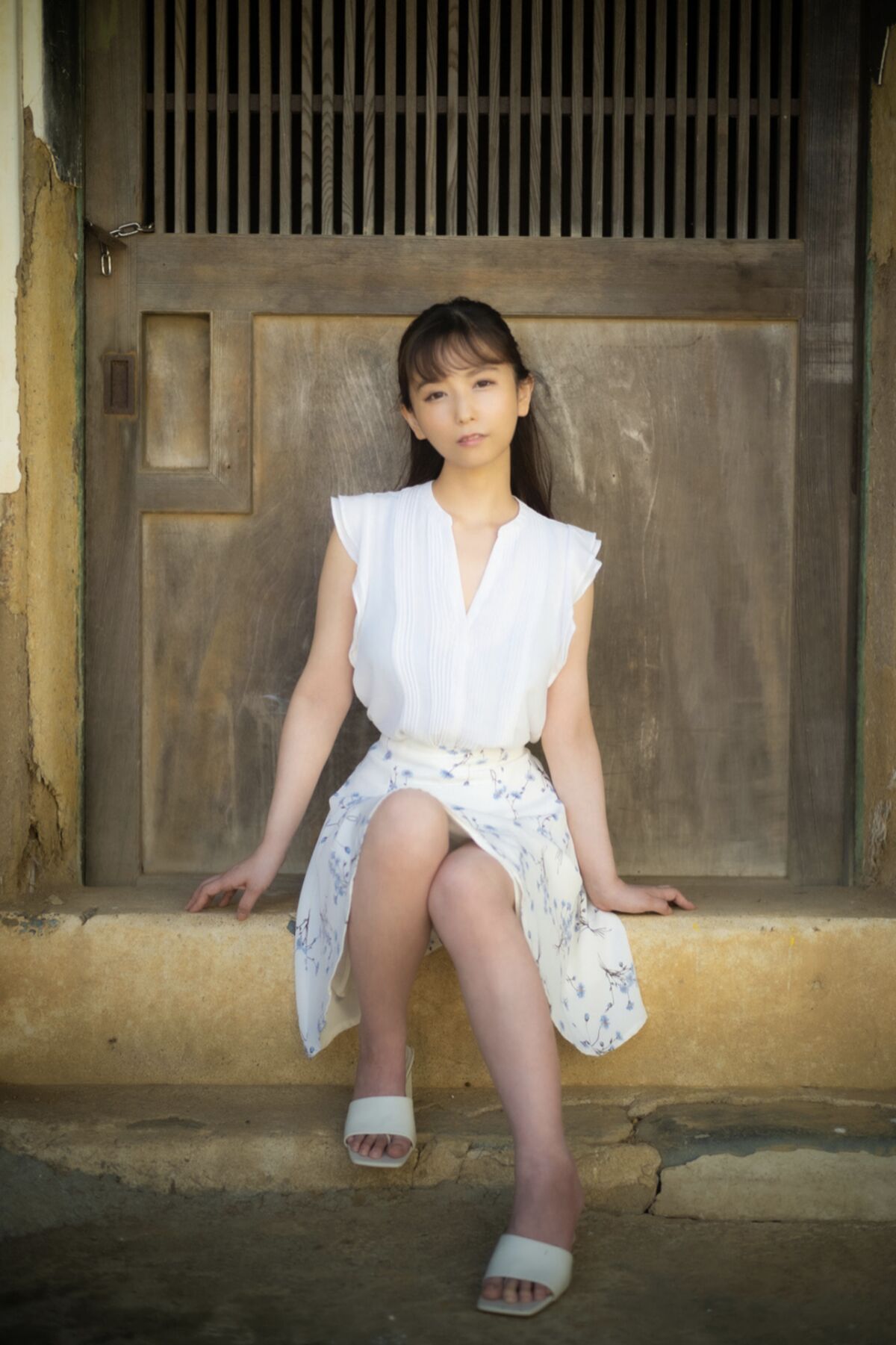 Gravure Photobook An Sasakura 笹倉杏 Do You Like Me 0030 9556255065.jpg