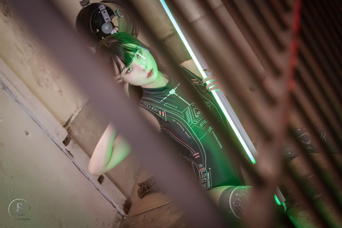 SaintPhotoLife Yuna 유나 Vol 46 Cyber Punk 0050 6583345515.jpg