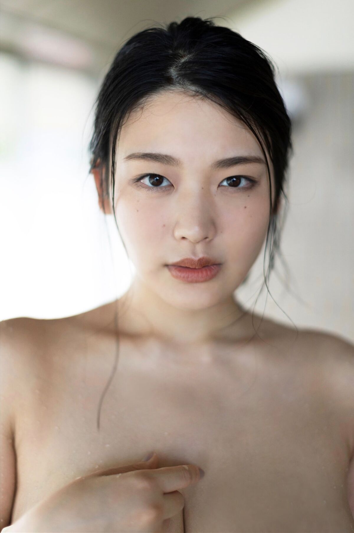 Weekly Post Digital Photobook Fubuki Kei 風吹ケイ Breath of Love 0051 0457390301.jpg