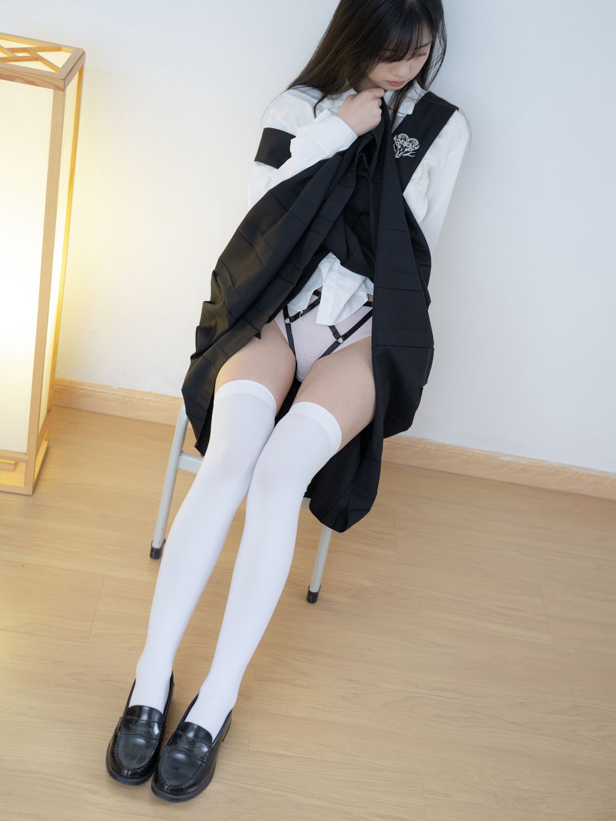 Coser@少女秩序 晞可 束缚衣白虎极品嫩妹 Part1 0030 9688153500.jpg