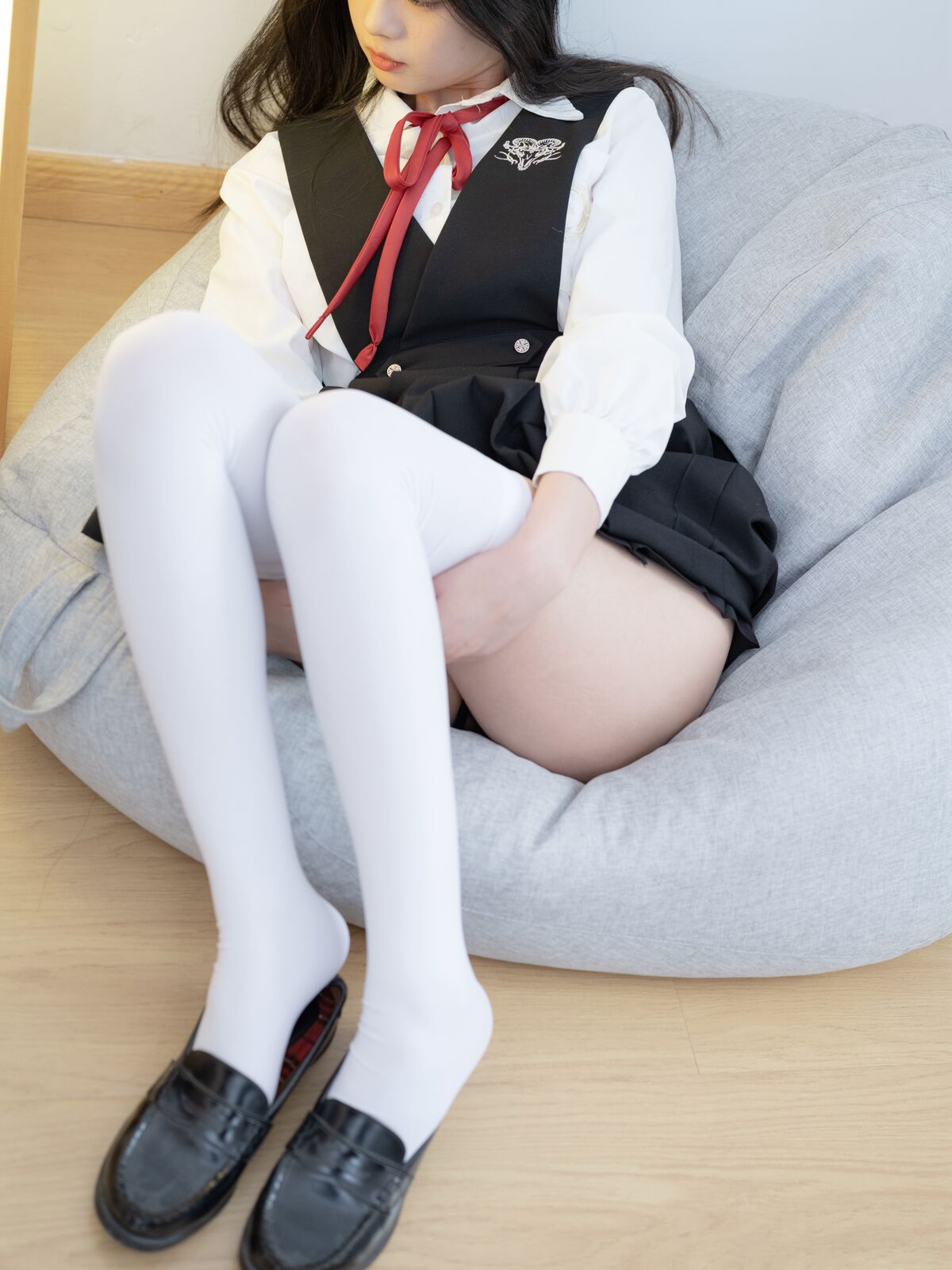 Coser@少女秩序 晞可 束缚衣白虎极品嫩妹 Part2 0003 2946997505.jpg