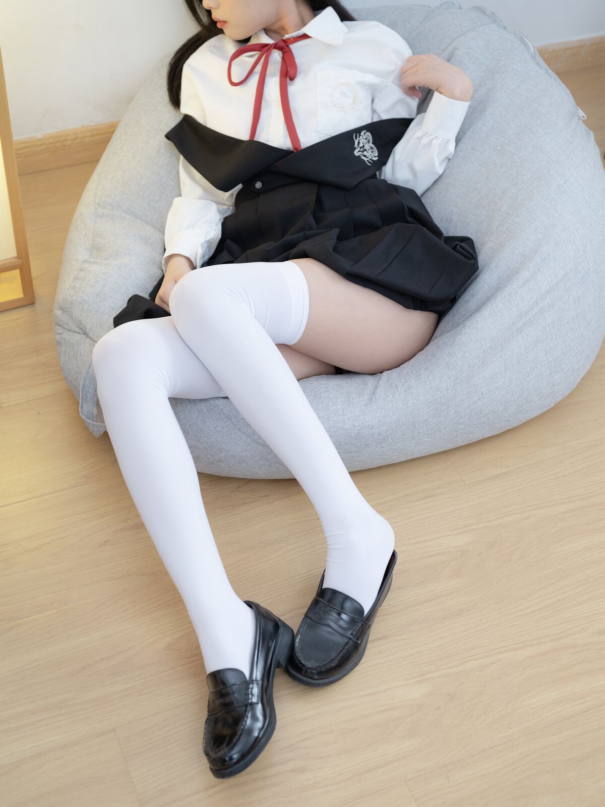 Coser@少女秩序 晞可 束缚衣白虎极品嫩妹 Part2 0004 0930579286.jpg