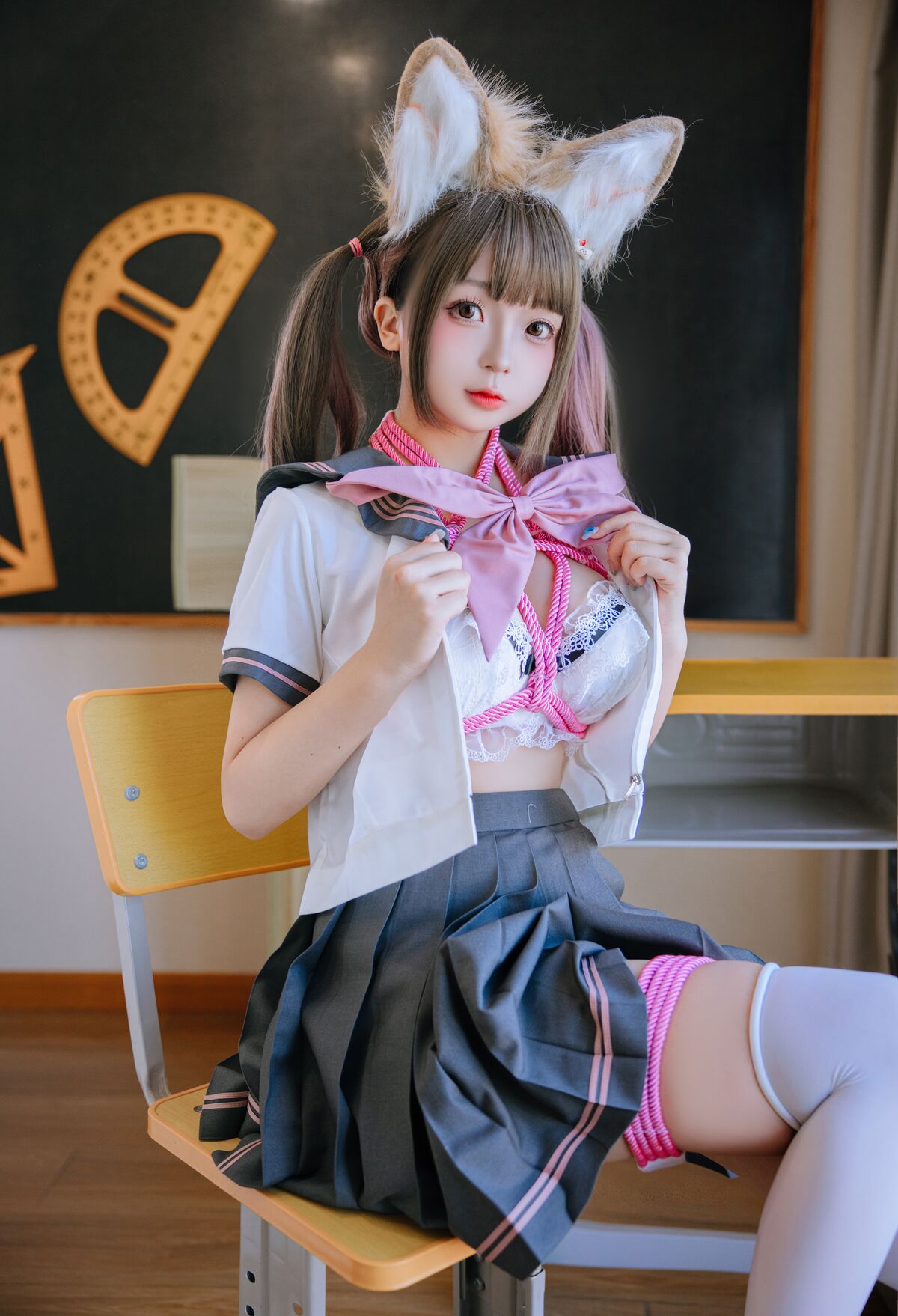 Coser@日奈娇 课桌捆绑 Part1 0024 3311794843.jpg