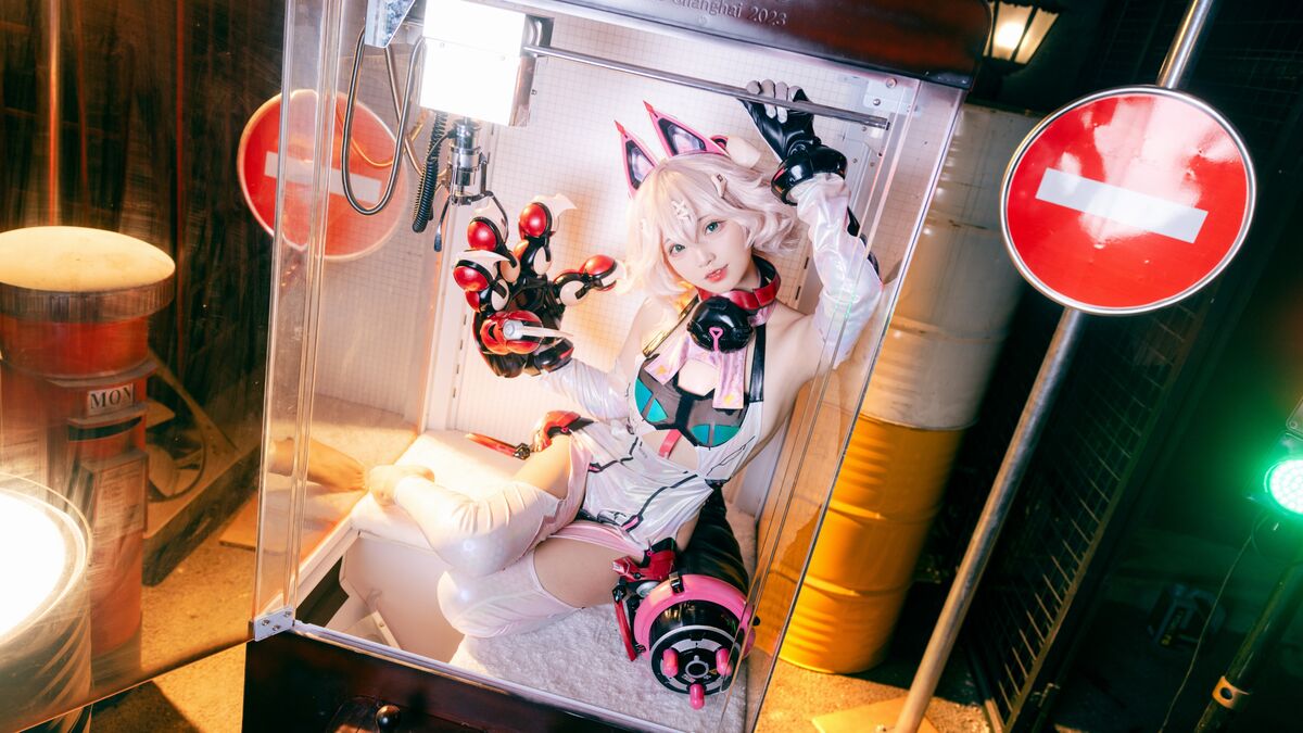 Coser@花铃 交错战线 绯猁机甲猫猫 0007 2877316659.jpg