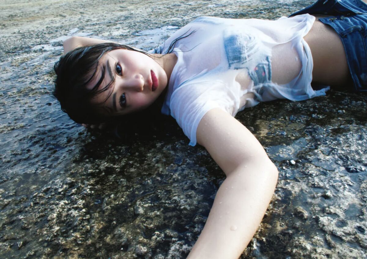 Photobook Natsumi Hirajima 平嶋夏海 デジタル写真集 ナツミ感 Part2 0030 6590904251.jpg