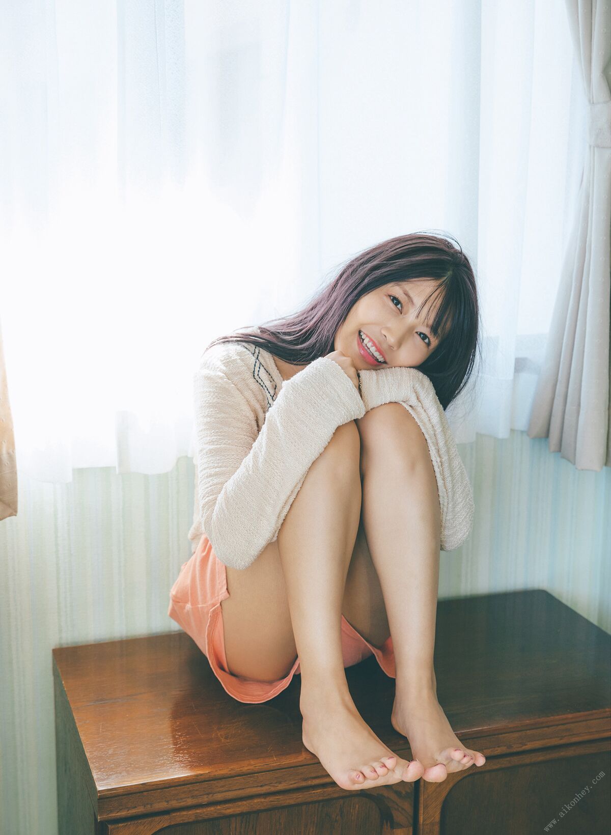 Photobook Reona Matsushita 松下玲緒菜 2nd 写真集 in the seasons Part1 0064 7518500474.jpg